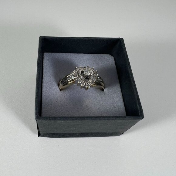10K Gold Heart-Shaped Diamond Ring With Diamond Accents In Black Gift Box 7.75 - Picture 2 of 6